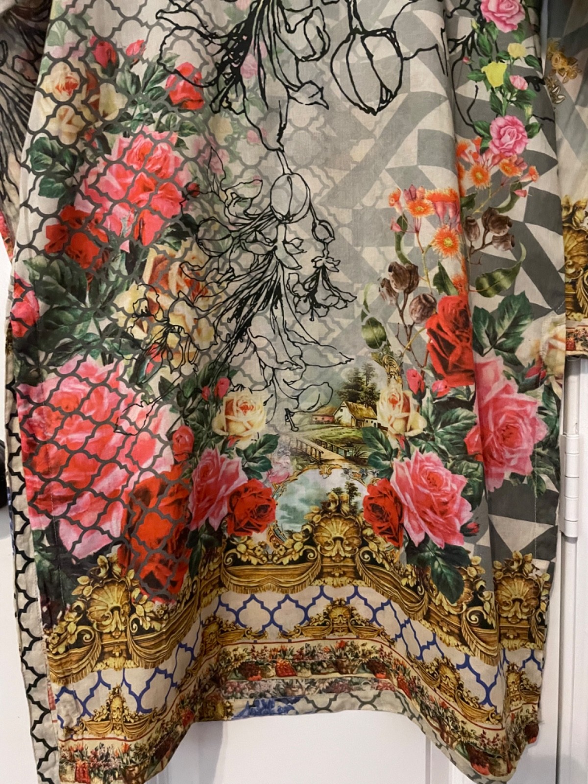 Women’s Printed kurti fabric Lawn Size Small Brand Warda.