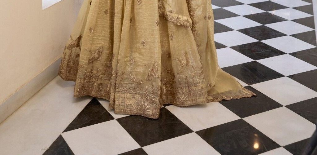 New Party Wear Off White Gold Crush Lehenga Choli With Dupatta For Women