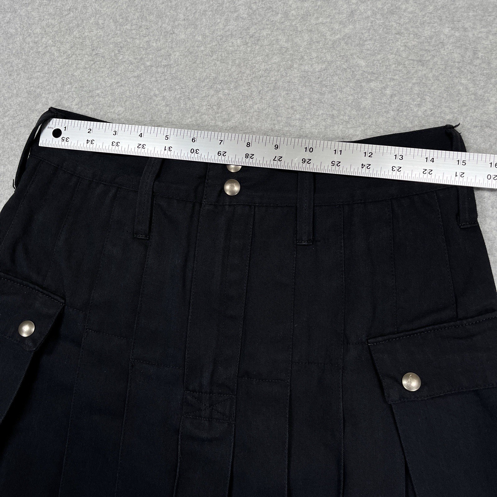 Utilikilts Tactical Kilt Mens 30 x 21 Black Solid Pleated Made in USA Pockets