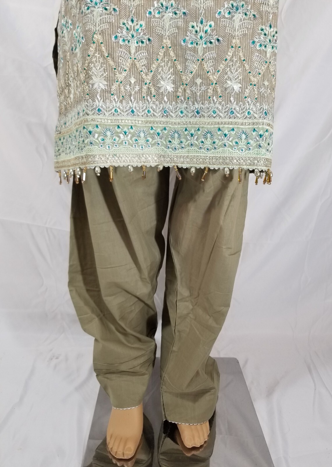SemiFormal Jacquard Cotton Broshia Embroidered 3PC Shalwar Kameez Pakistani L/43