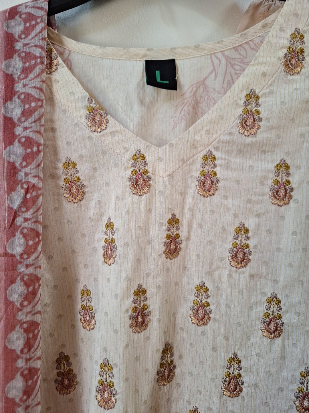 Beautiful Pakistani Women 3 Pc Suit (Kurta Plazzo And Dupatta Set) Size Large
