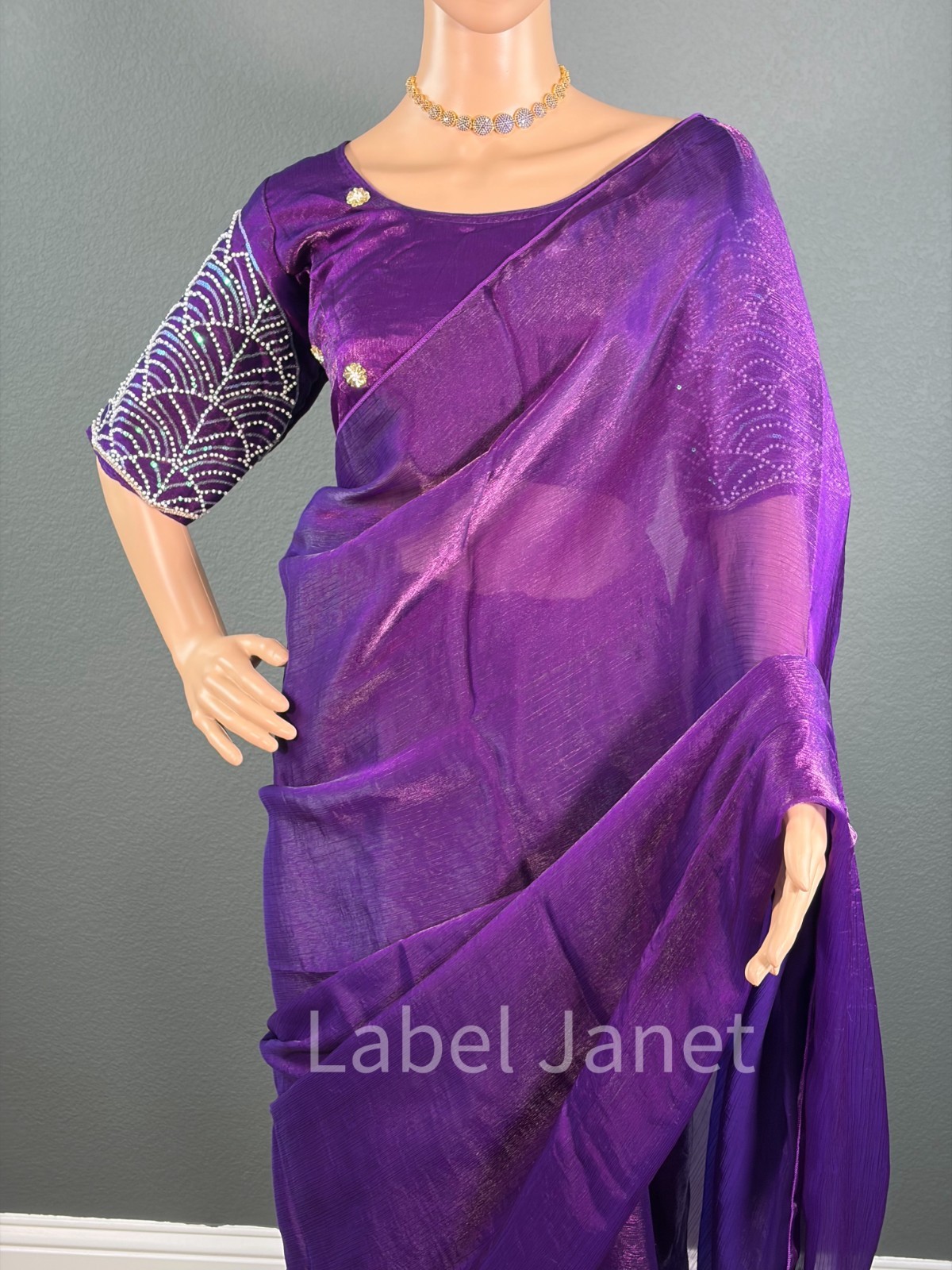 Purple plain saree with princess cut stitched blouse (36″ – 42″)