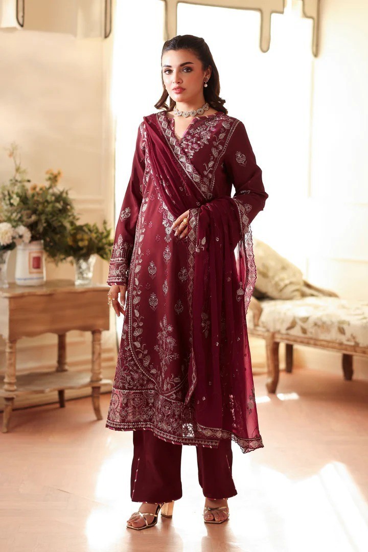 Elegant Embroidered Shalwar Kameez – Big Sizes available.