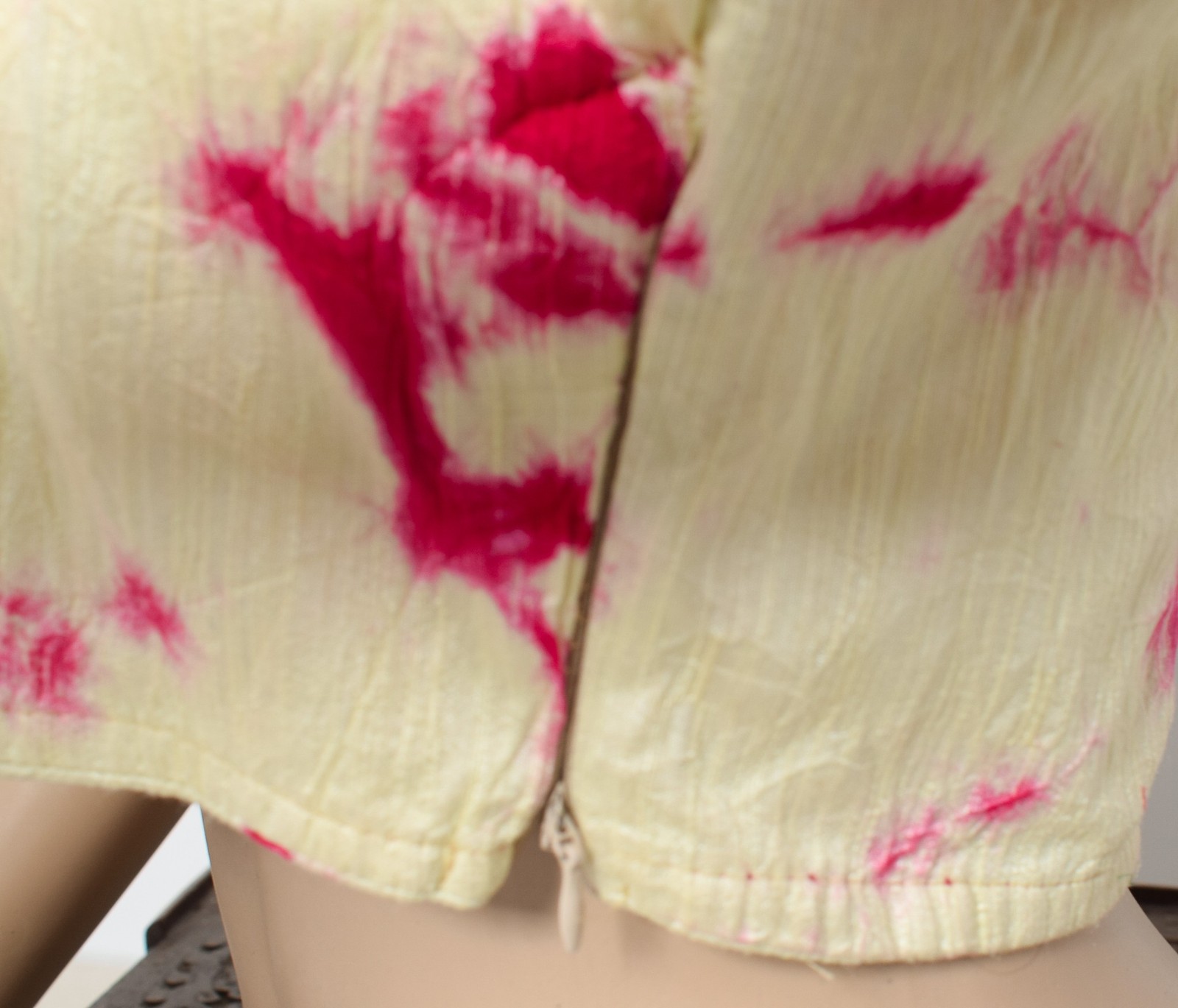 Sushila Vintage 38″ Batik Print Saree Blouse Silk Cream and Magenta Designer Top