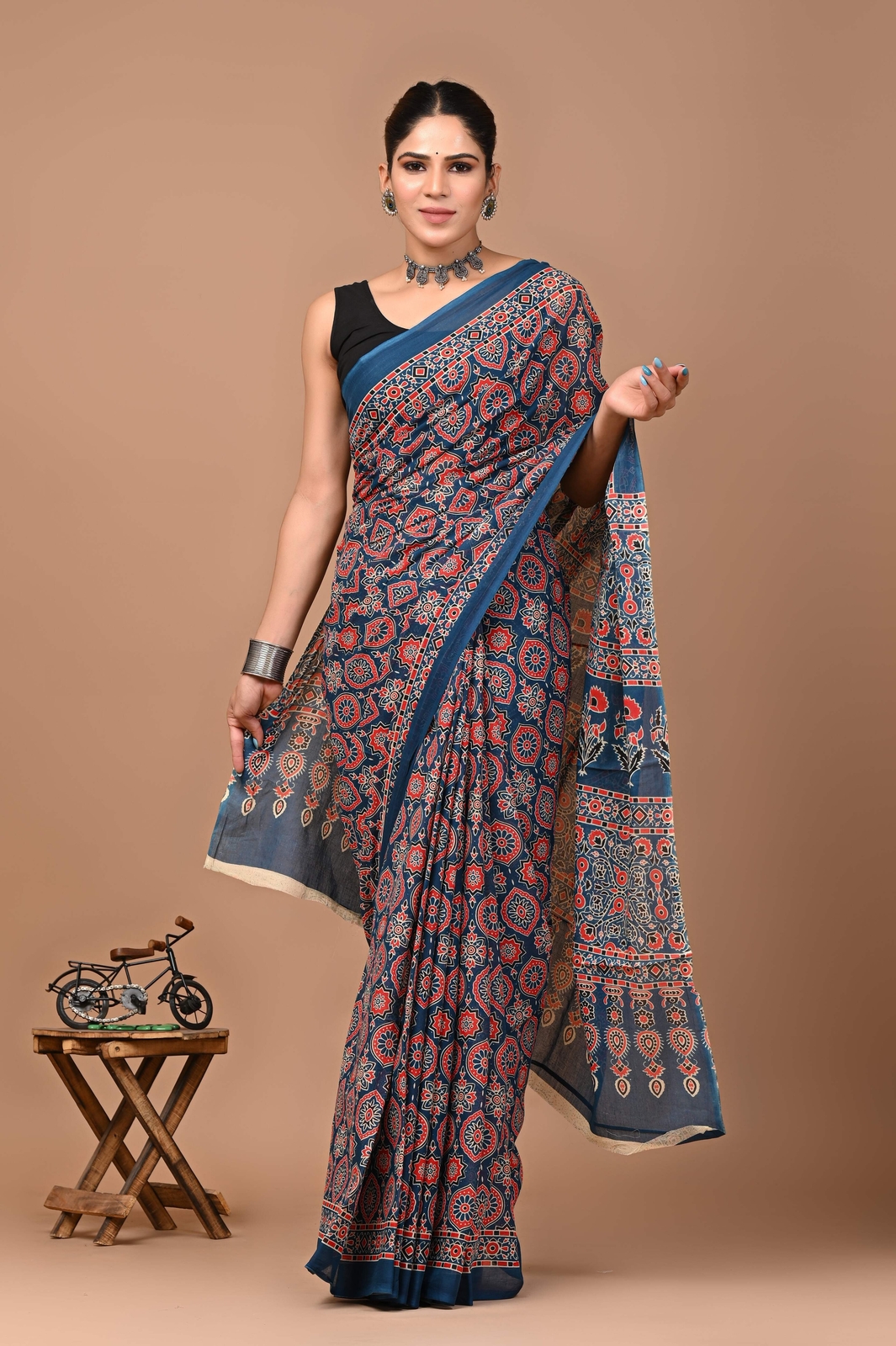 Womens’s Printed Blue Pure Cotton Mulmul Saree With Blouse, 5.50 Meter Sari