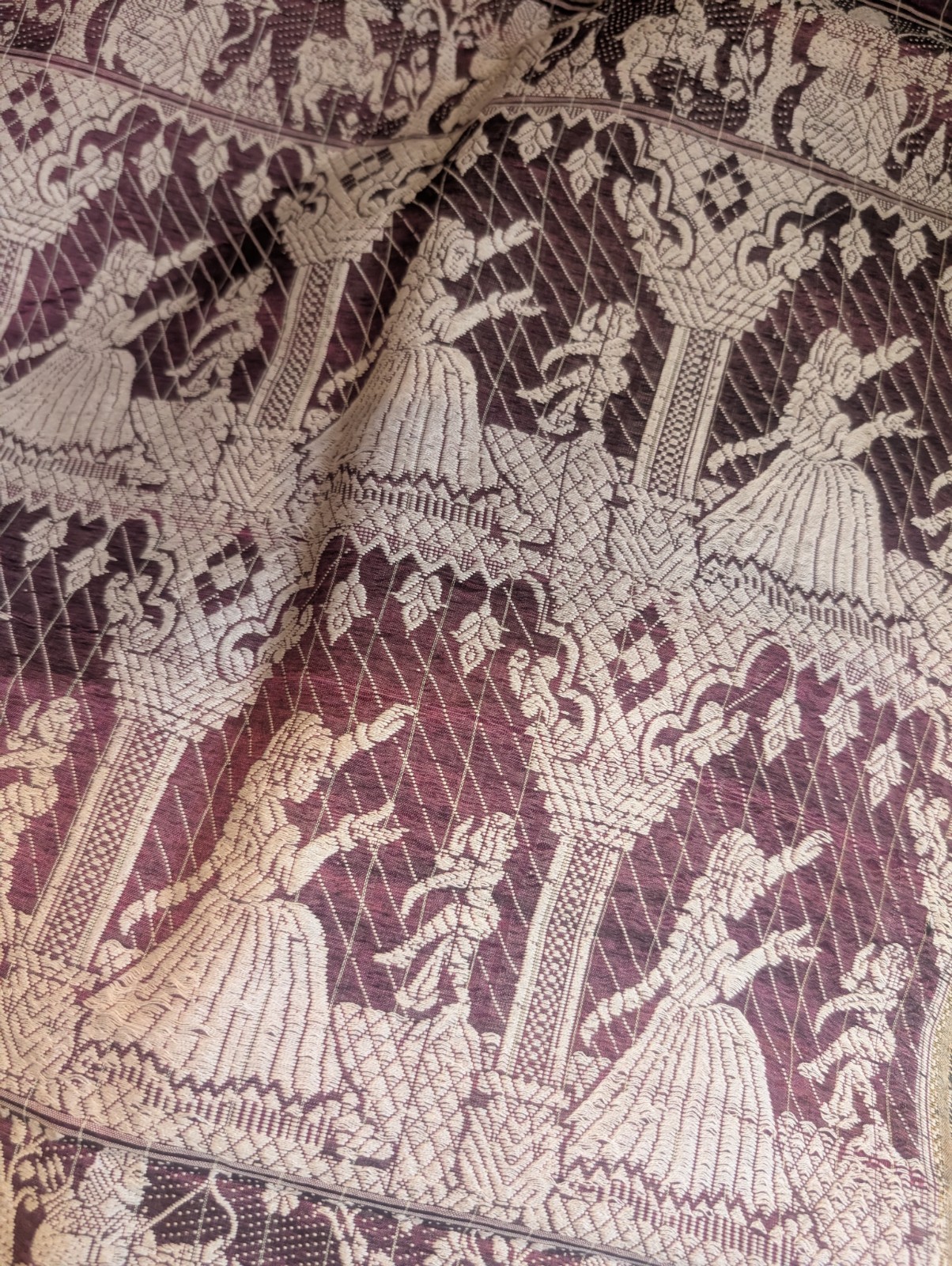 Vintage Saree Silk Banarasi Purple Plum Mythical Sanskriti Baluchari Sari Fabric