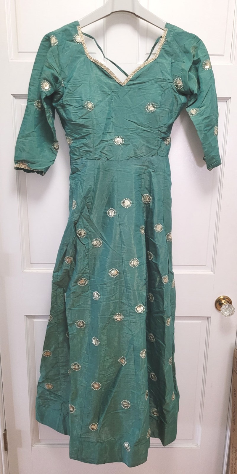 3pc Silk Salwar Kameez w/ Dupatta Set – Green – Embroidery & Sequins – Small