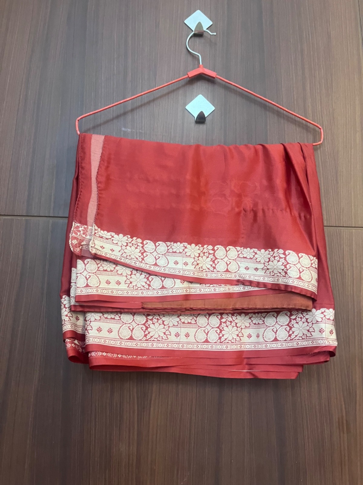Beautiful light weight elegant Red saree