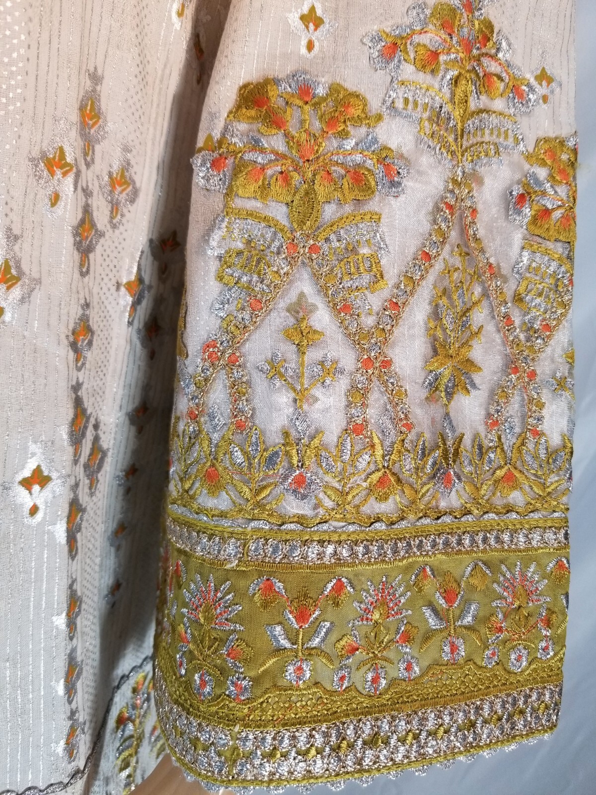 SemiFormal Jacquard Cotton Broshia Embroidered 3PC Shalwar Kameez Pakistani L/44