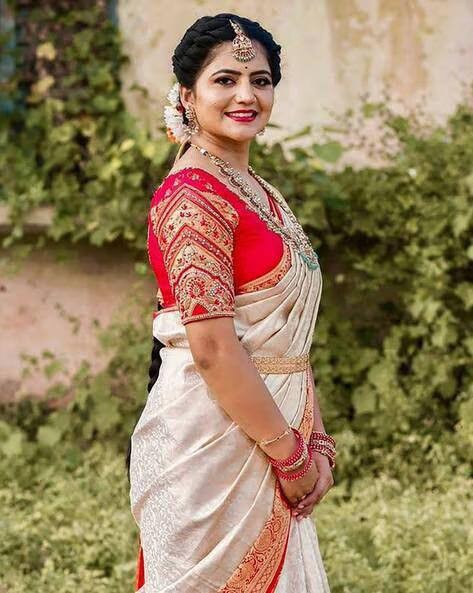 Soft Lichi Silk Saree w/ Rich Pallu All Over Jacquard Work & Blouse Border