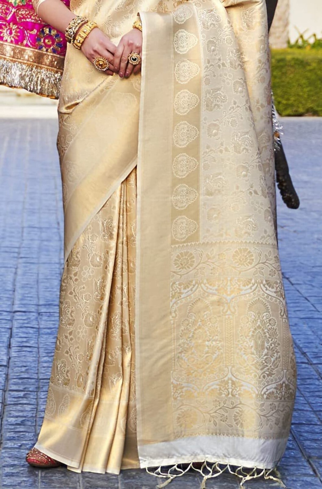 Women’s Kanjivaram banarasi silk Woven Design Saree With Unstitched Blouse