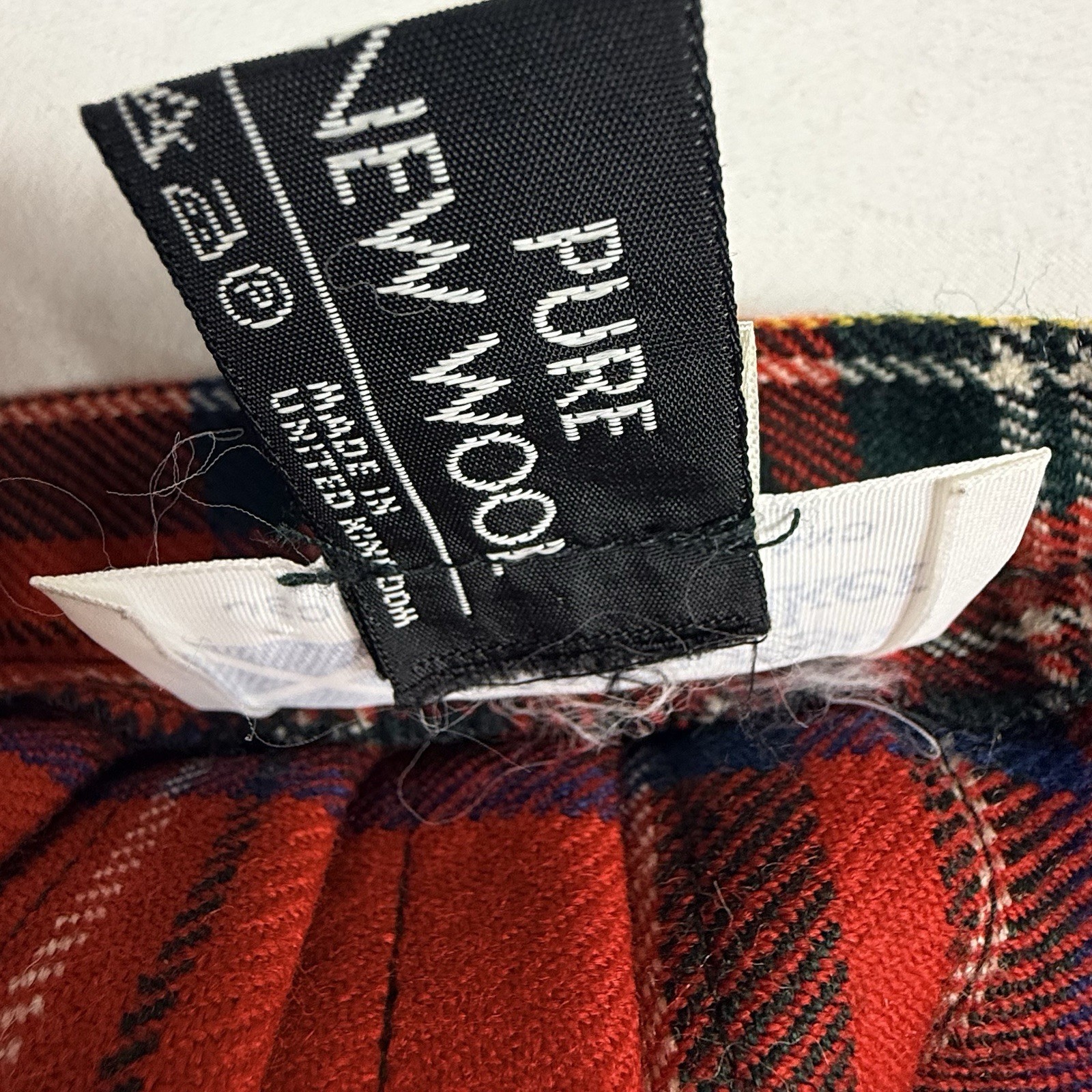 VTG Jedburgh Kiltmakers Tartan Kilt UK12 Red/Green Adjustable 100% Pure New Wool