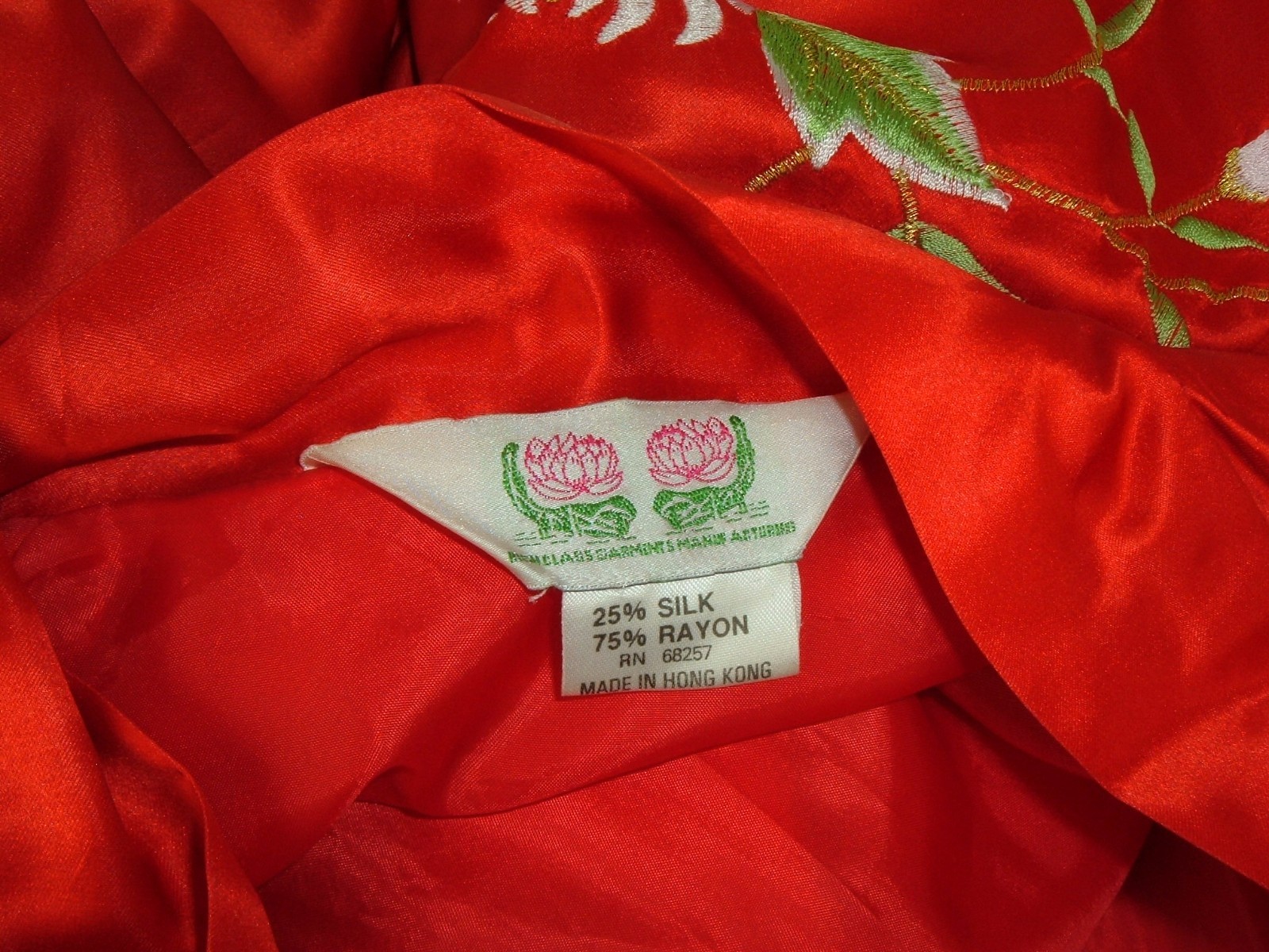Vintage Silk Blend Embroidered Kimono High Class Garment Mfg Red Free Sz Asian