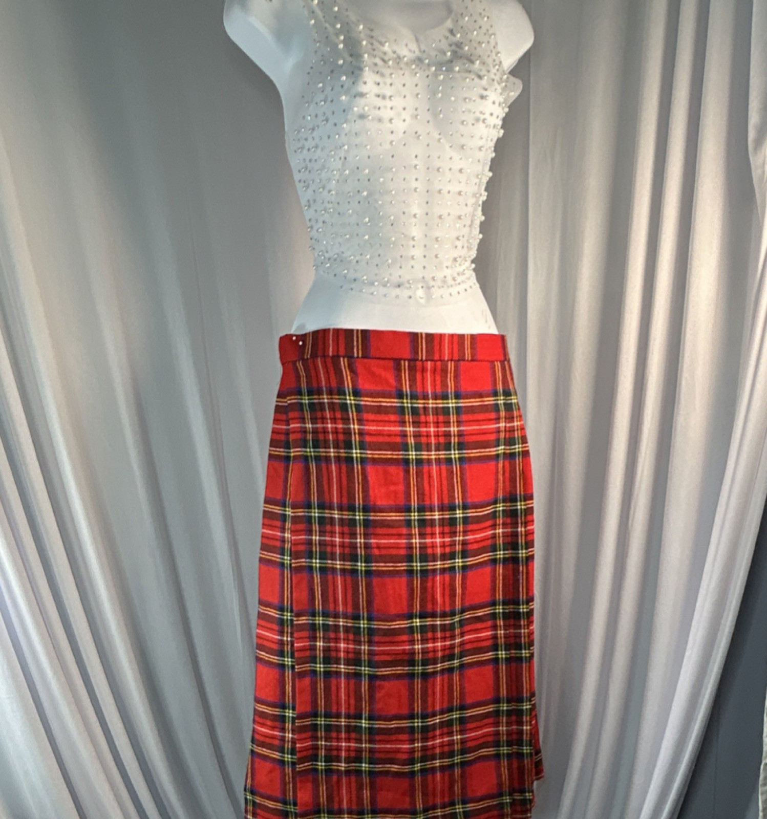 Highland Home Industries Women’s Red Traditional Kilt 100% Pure New Wool Size 12