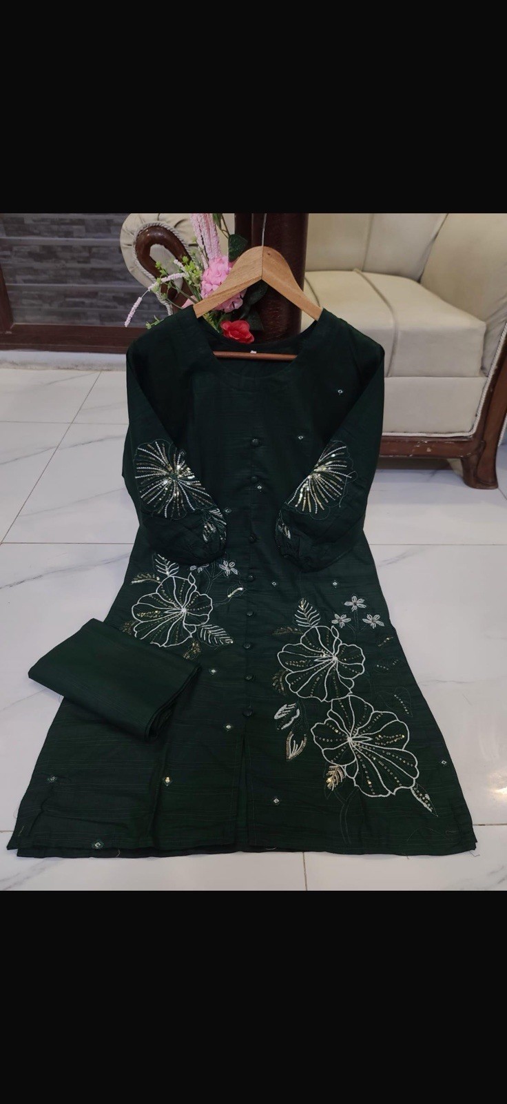 Women’s Black Embroidered Floral Kurta/Kurti w/ Buttons, Cotton, One Size