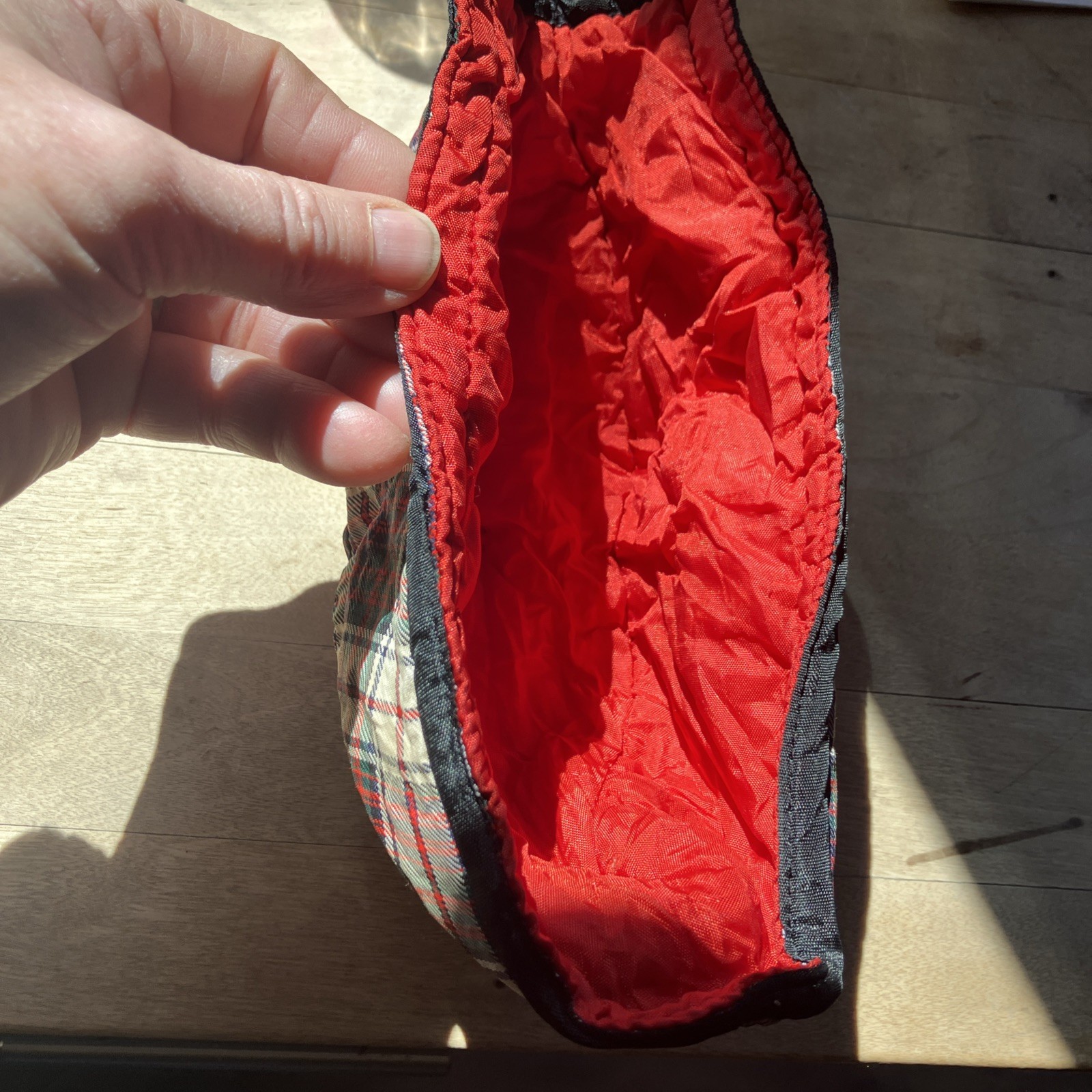 Vintage Scottish Tartan Tam O Shanter Child’s Cap Made In Scotland Red Pom