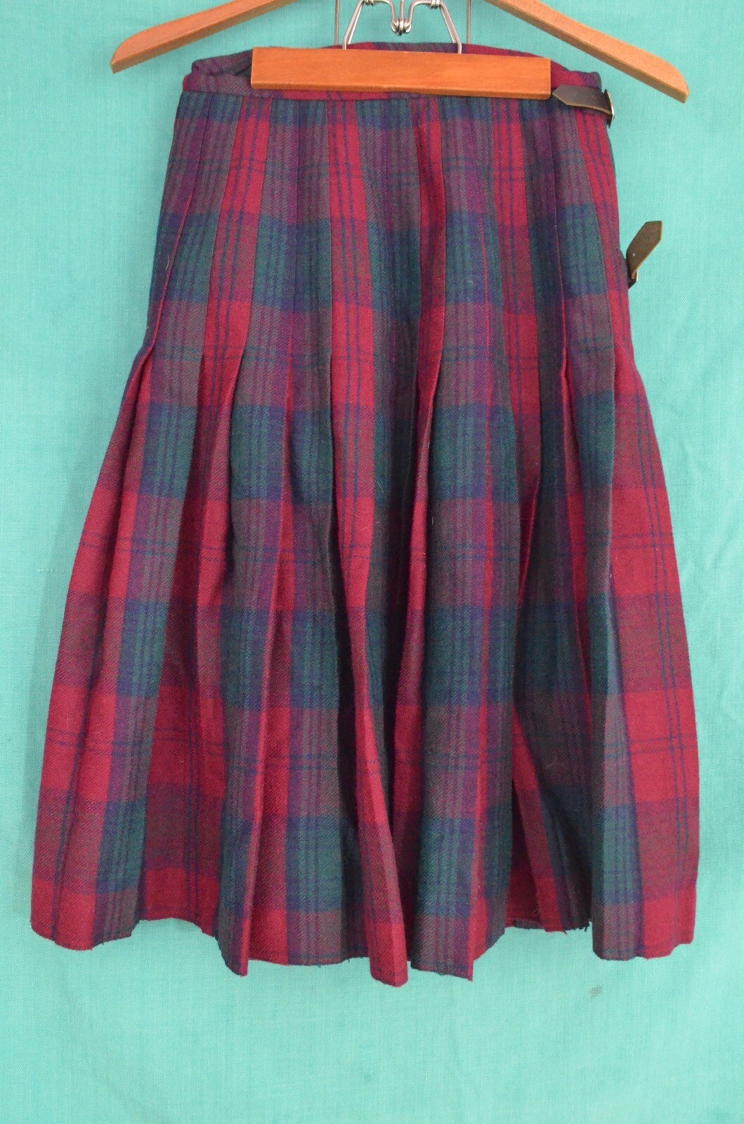 Geoffrey Highland Crafts Scottish Kilt Red Green Tartan Pure New Wool Scotland