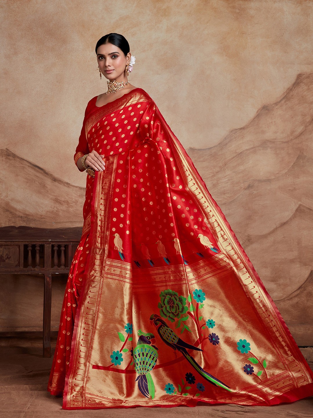 Ethnic Motifs Silk Blend Woven Paithani Saree with Blouse Piece