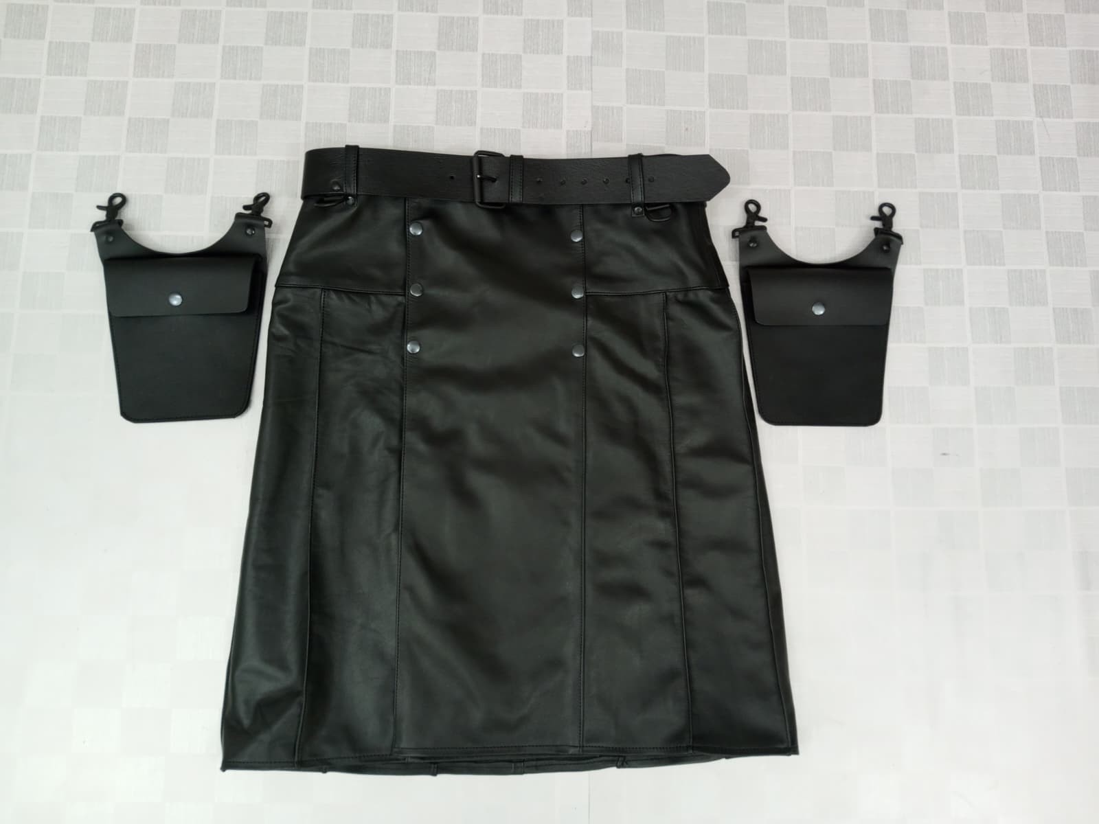 Men’s Real Leather Pleated Kilt/LARP with Cargo Pockets Scottish Utility Kilt