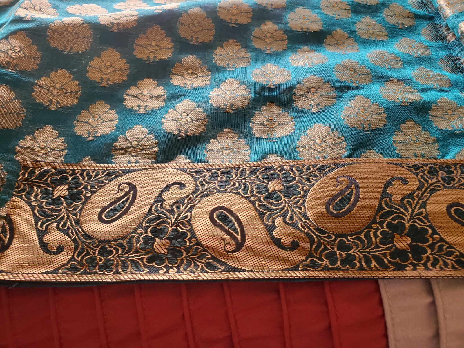 New Designer Saree With Blouse