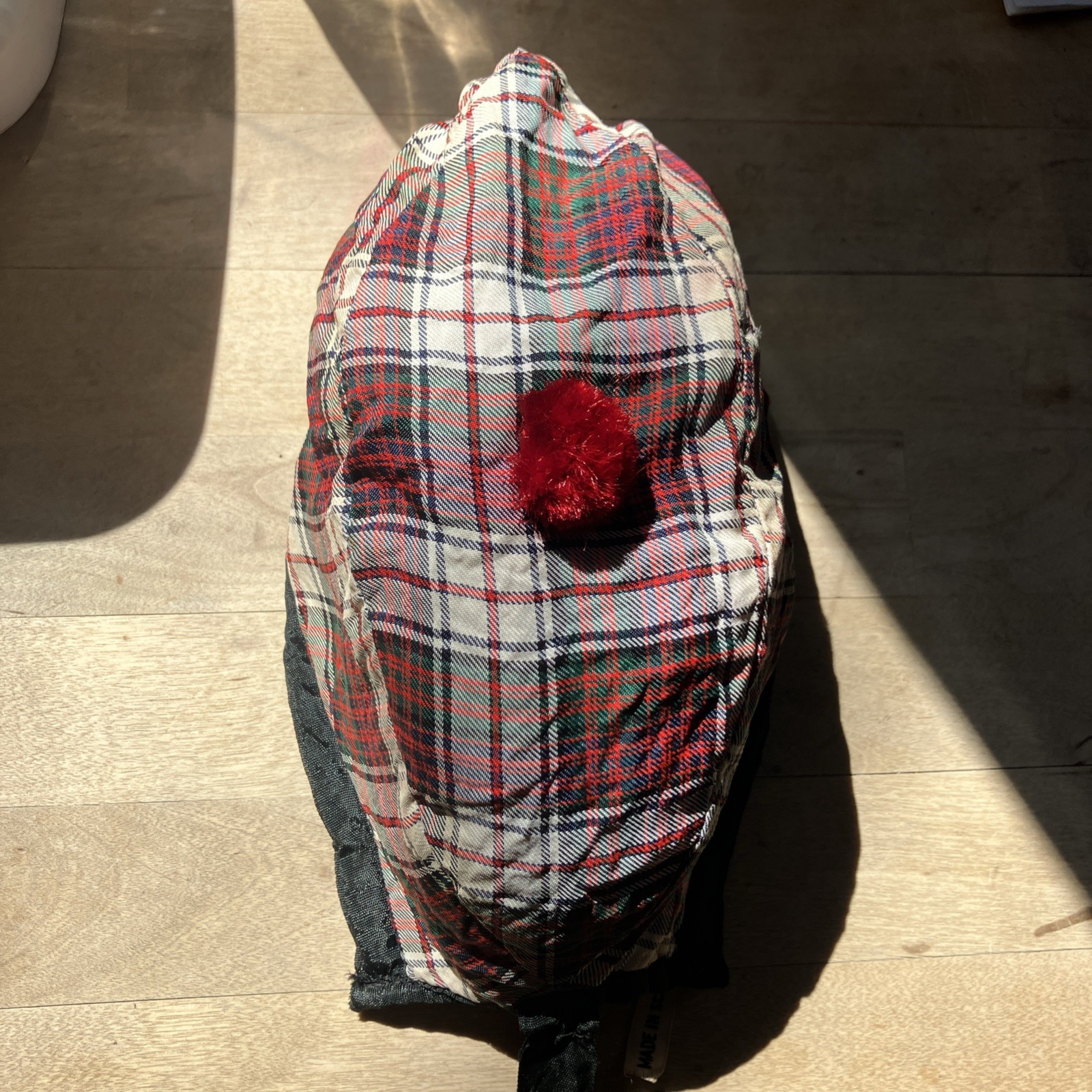 Vintage Scottish Tartan Tam O Shanter Child’s Cap Made In Scotland Red Pom