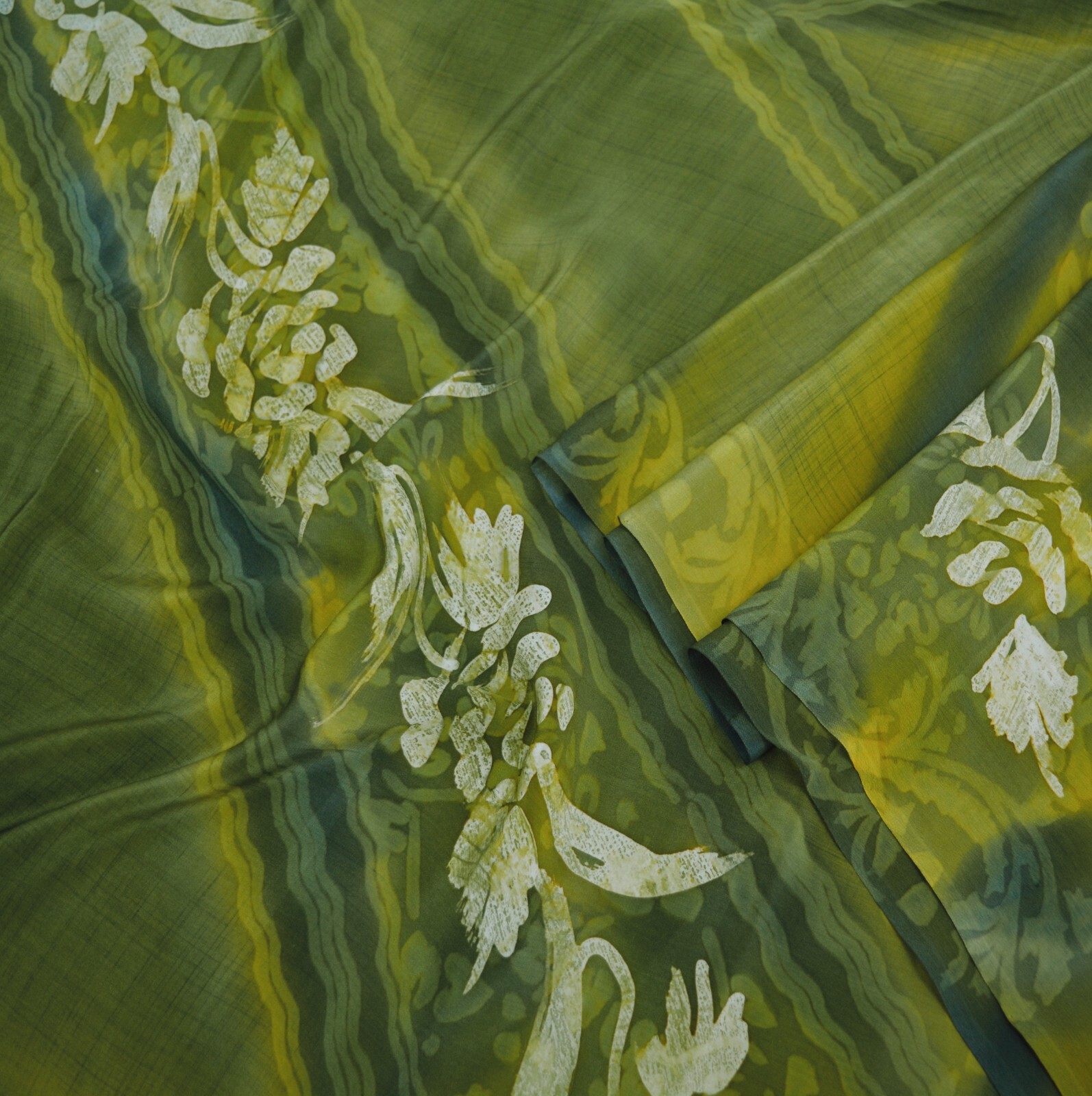 Vintage Green Saree Pure Crepe Silk Printed Indian Sari Fabric 5yd Sewing Floral