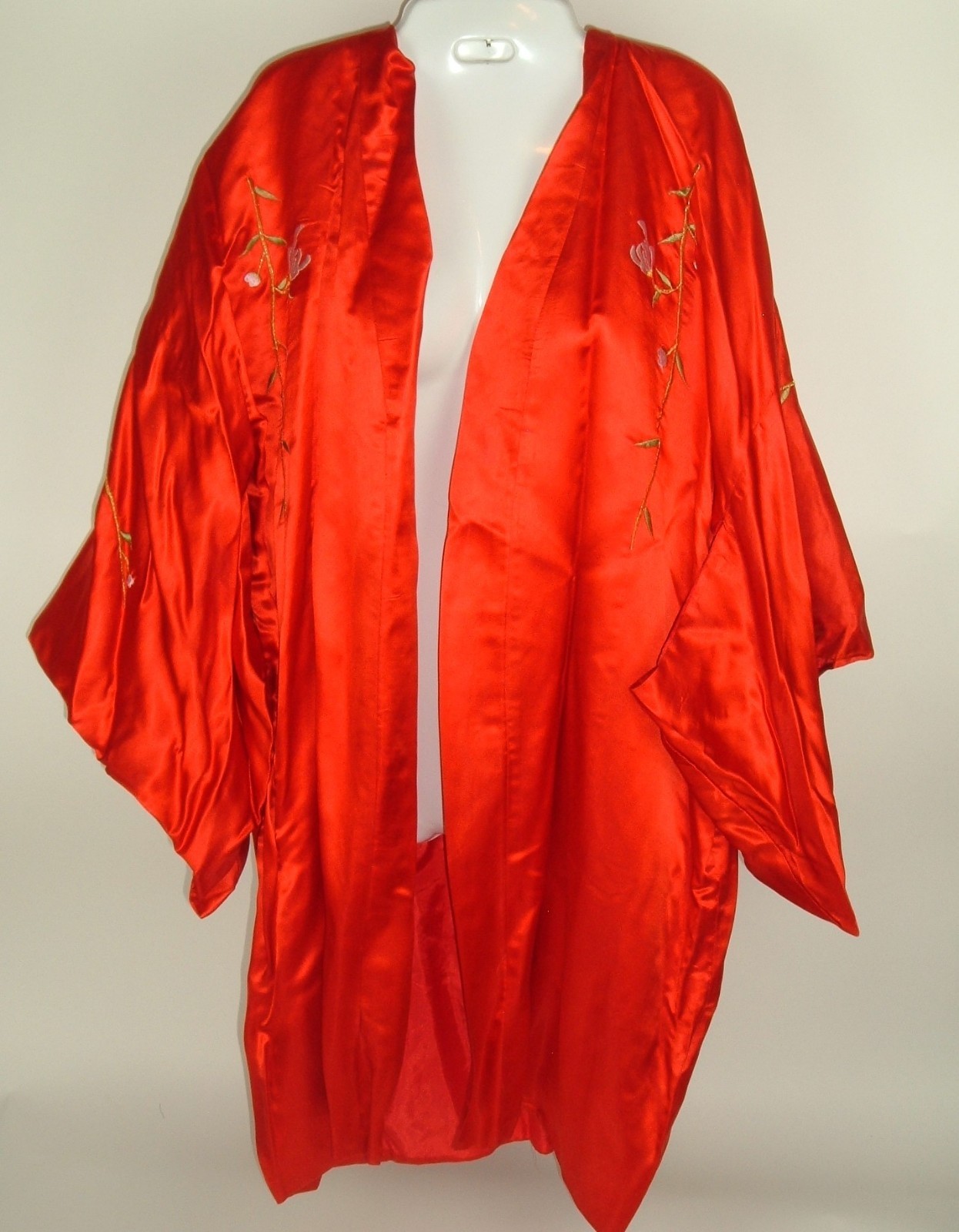 Vintage Silk Blend Embroidered Kimono High Class Garment Mfg Red Free Sz Asian