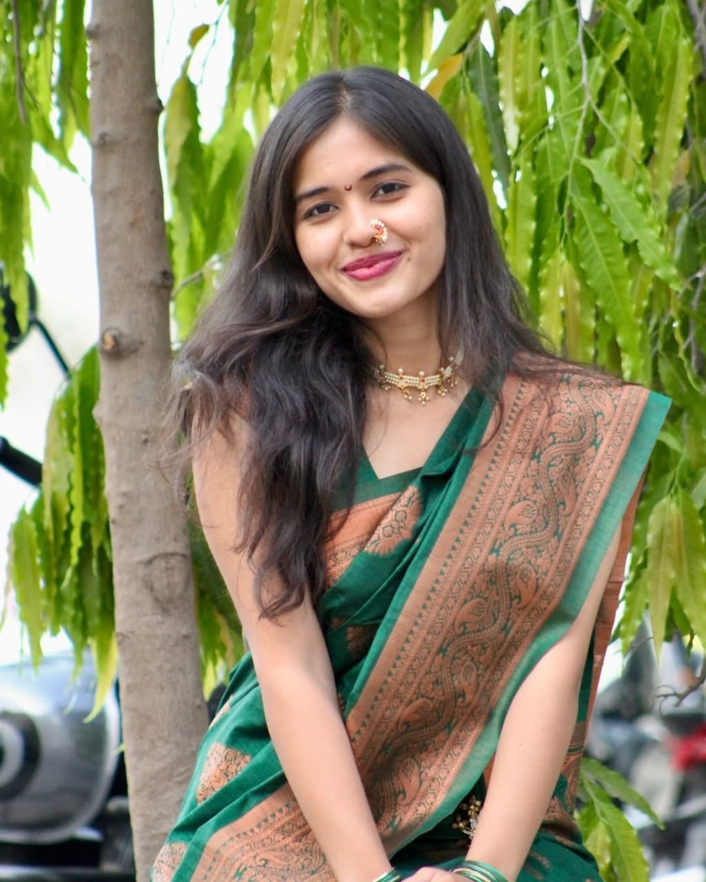 Royal Green Pure Silk Saree | 100% Silk | Traditional Wear Indian Sari