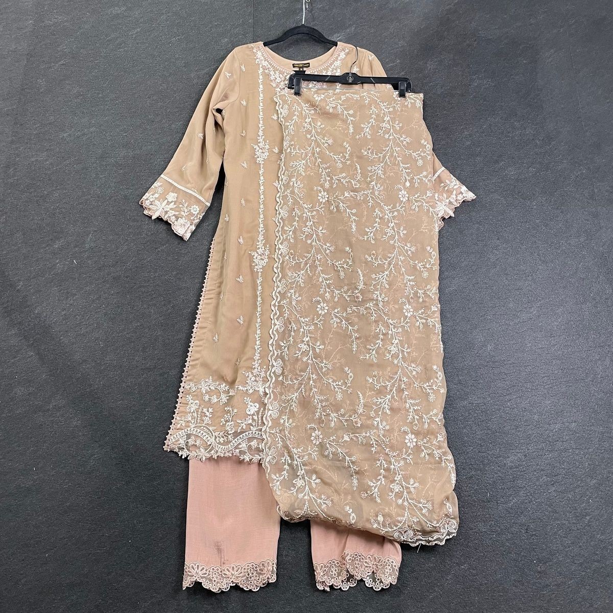 STRING & THREAD Azure Mocha Heritage Three Piece Set Women’s Size XL