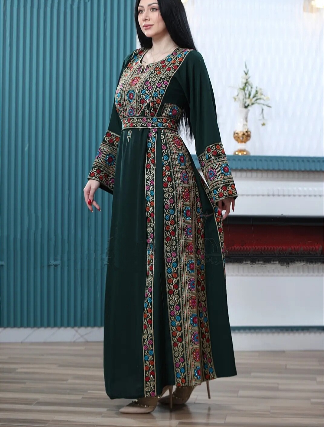 Elegant Long Sleeve Thobe Kaftan Luxury Handmade Islamic Dress Unique Design XL
