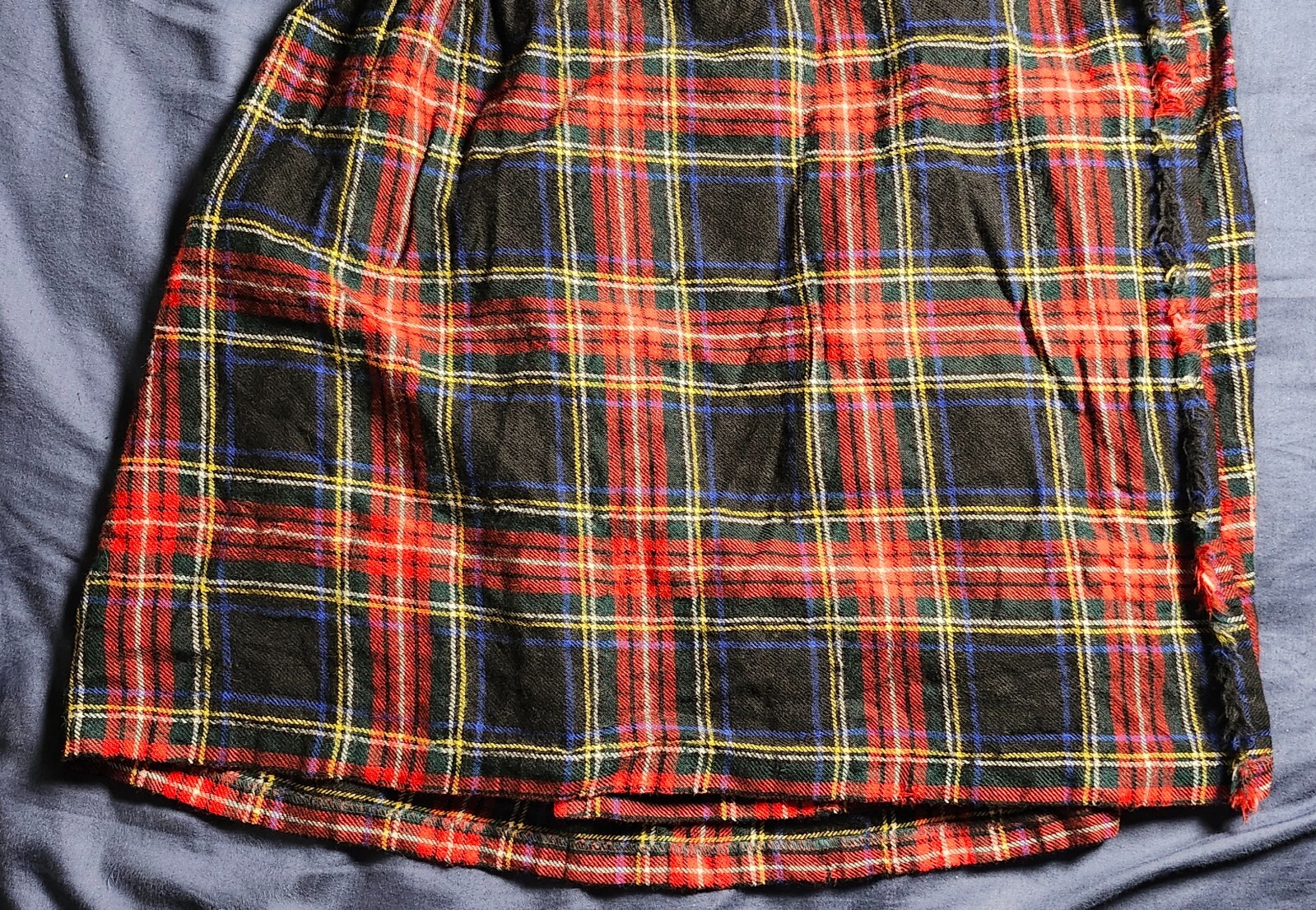 James Pringle Weavers Skirt Kilt Size 16 Color Red Plaid 100%Pure New Wool Kilt