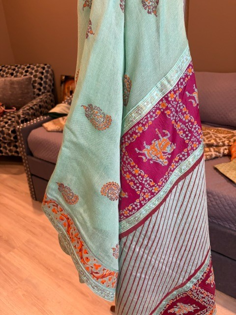 PAKISTANI 3 PC OUTFIT ONE OF A KIND MEDIUM TO LARGE SIZE