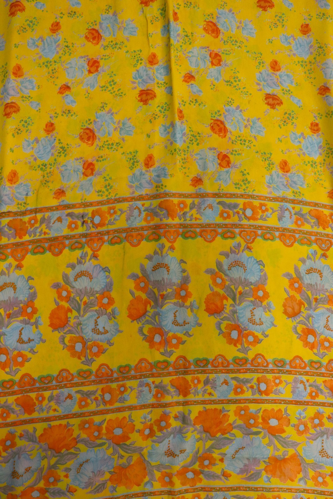 Vintage Chiffon Silk Saree, Lightweight Fabric for DIY & Sewing CS1262