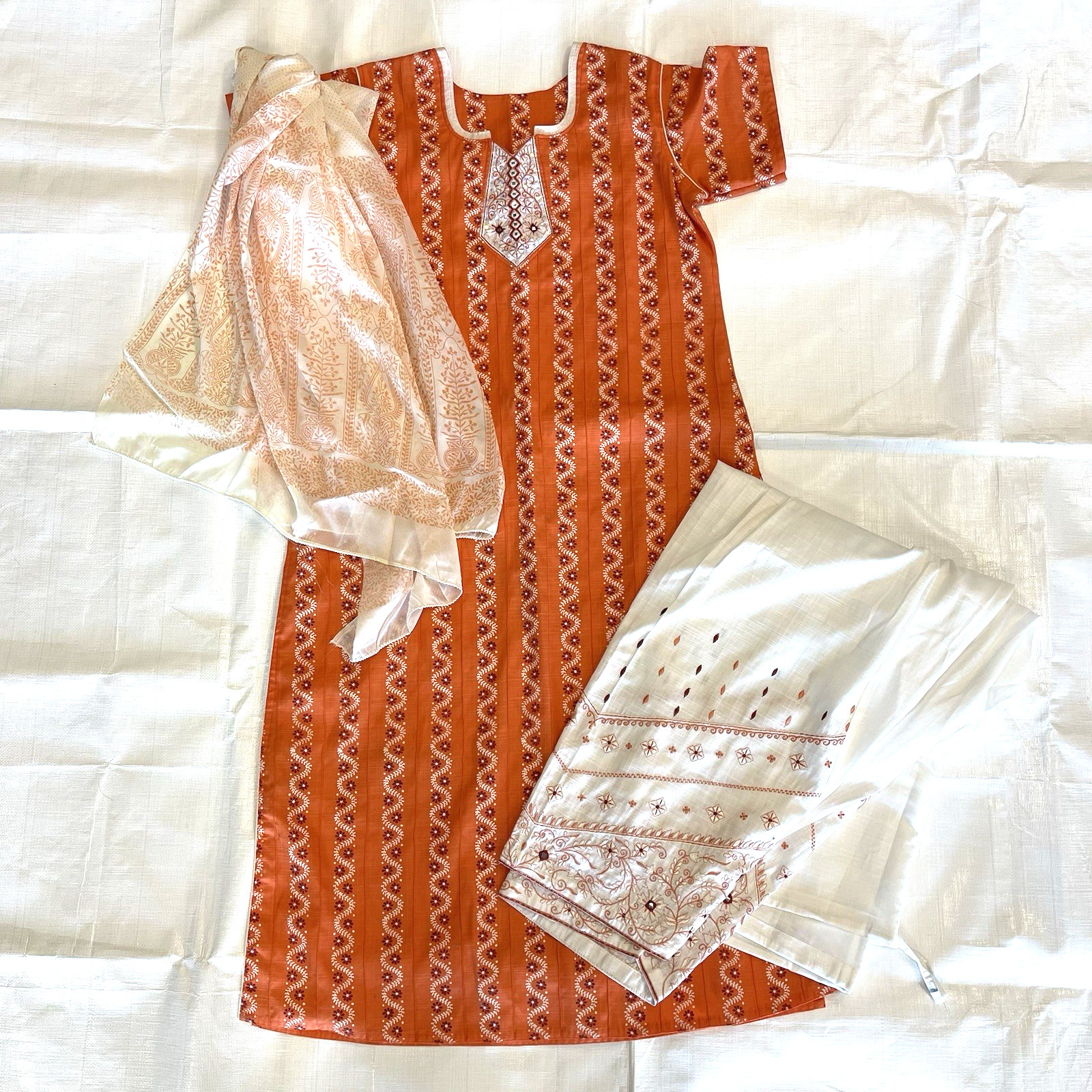Kurta Dhoti Dupatta 3 Pc Set Orange & White Embroidered Suit View Measurements