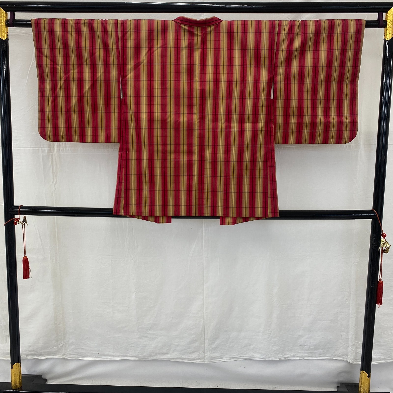 Japanese Vintage Kimono Haori Jacket Polyester Red Traditional Embroidery 30in