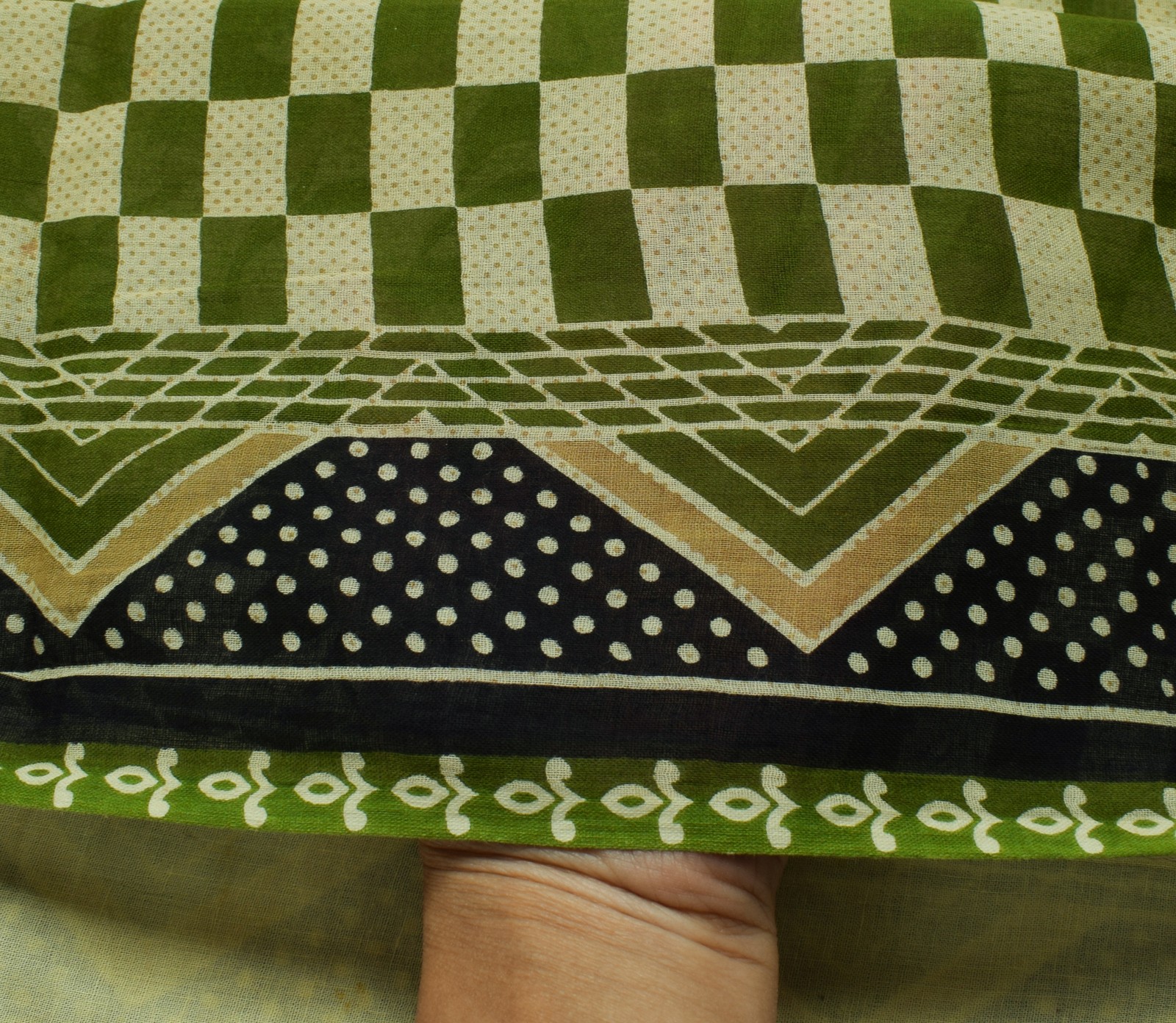 Sushila Vintage Green Saree 100% Pure Cotton Printed 5 Yard Soft Craft Fabric