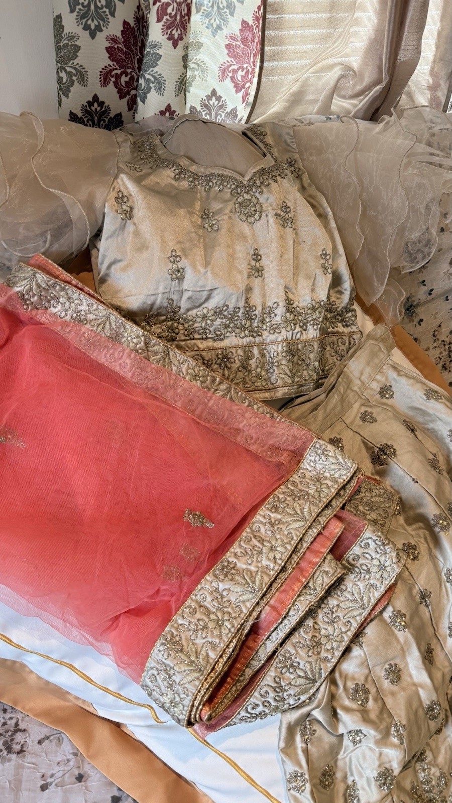 Ivory, Pink & Gold Embroidered Unstitched Choli for Women