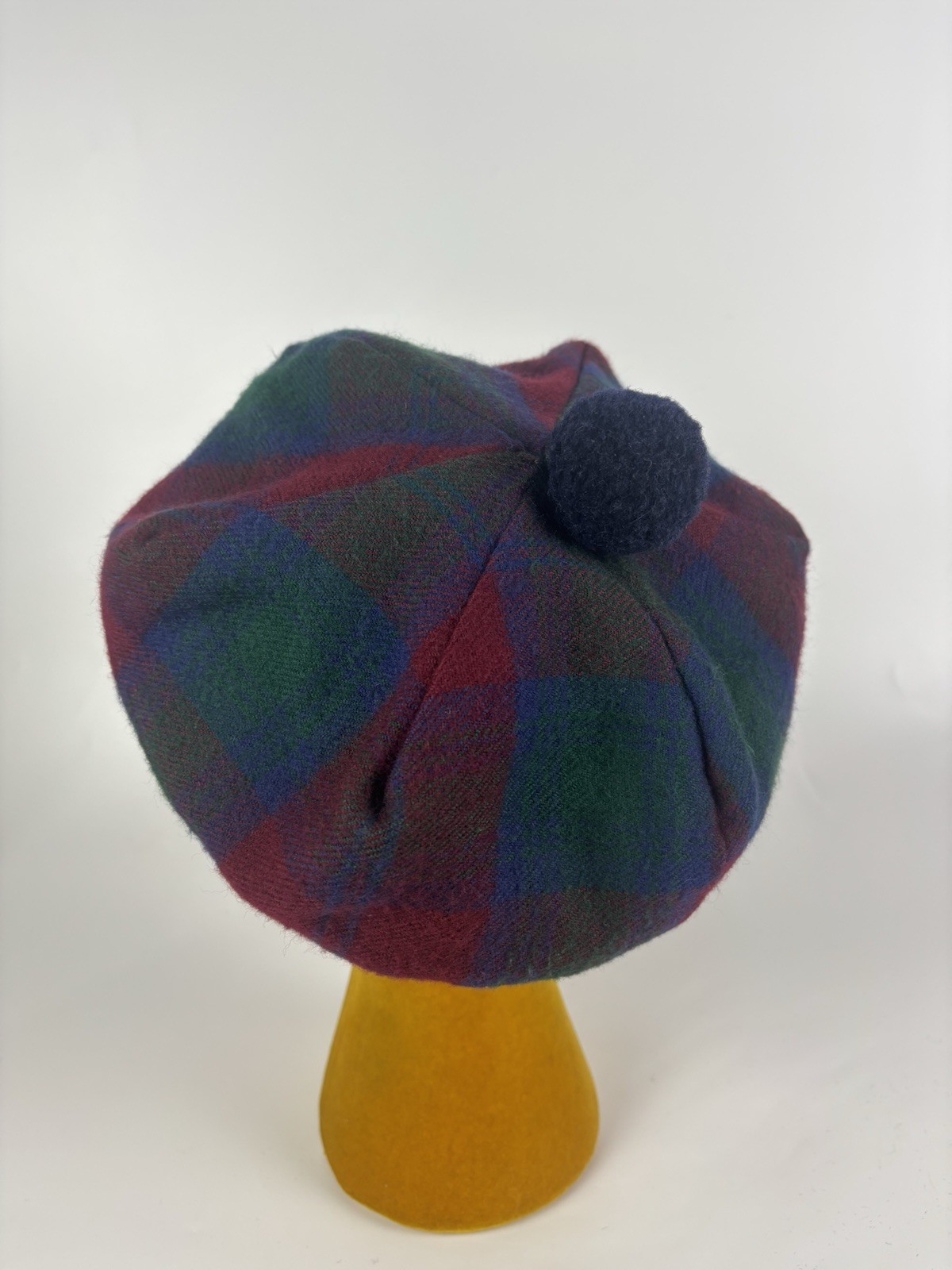 Ingles Buchan 100% Pure New Wool Beret Tartan Tam Scotland Hat 383 Lindsay