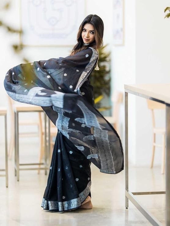 Women’s Cotton Linen Saree With Blouse Piece