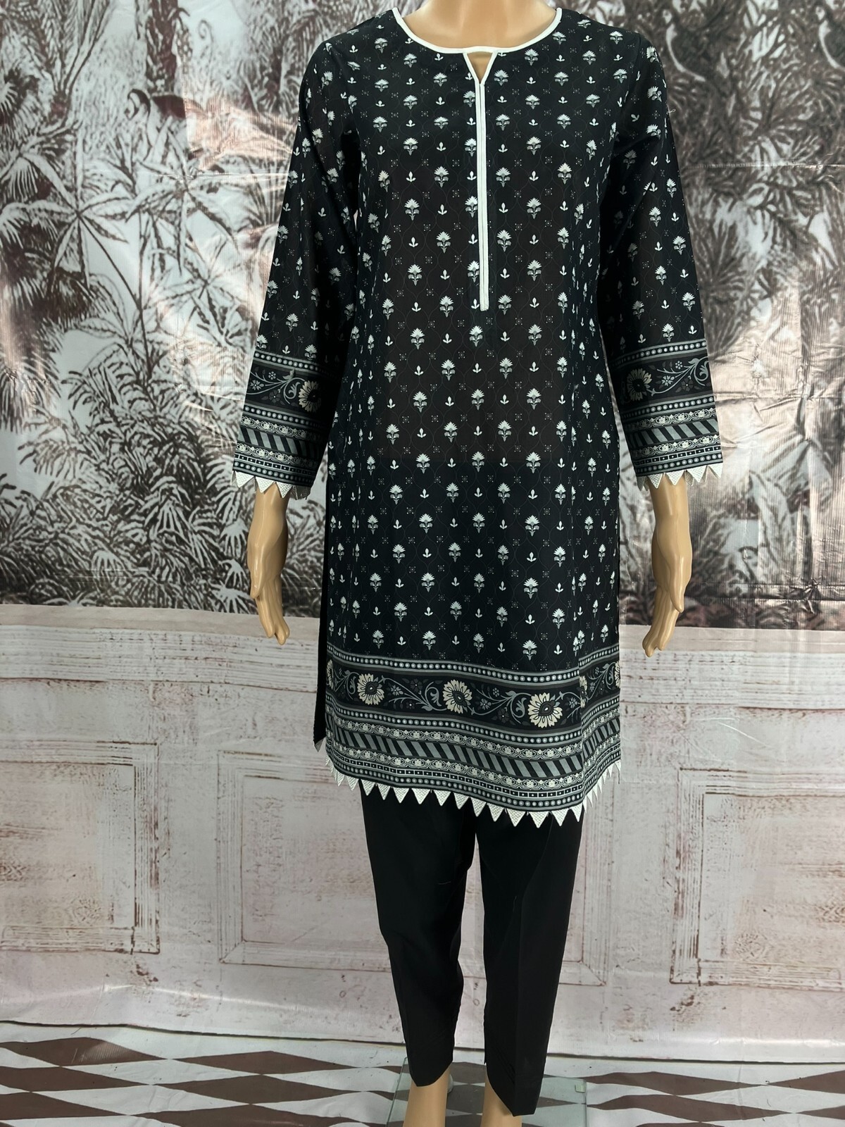 SALINA DIGITAL PREMIUM PRINTED LAWN COLLECTION 3 PIECE SUIT READY TO WEAR