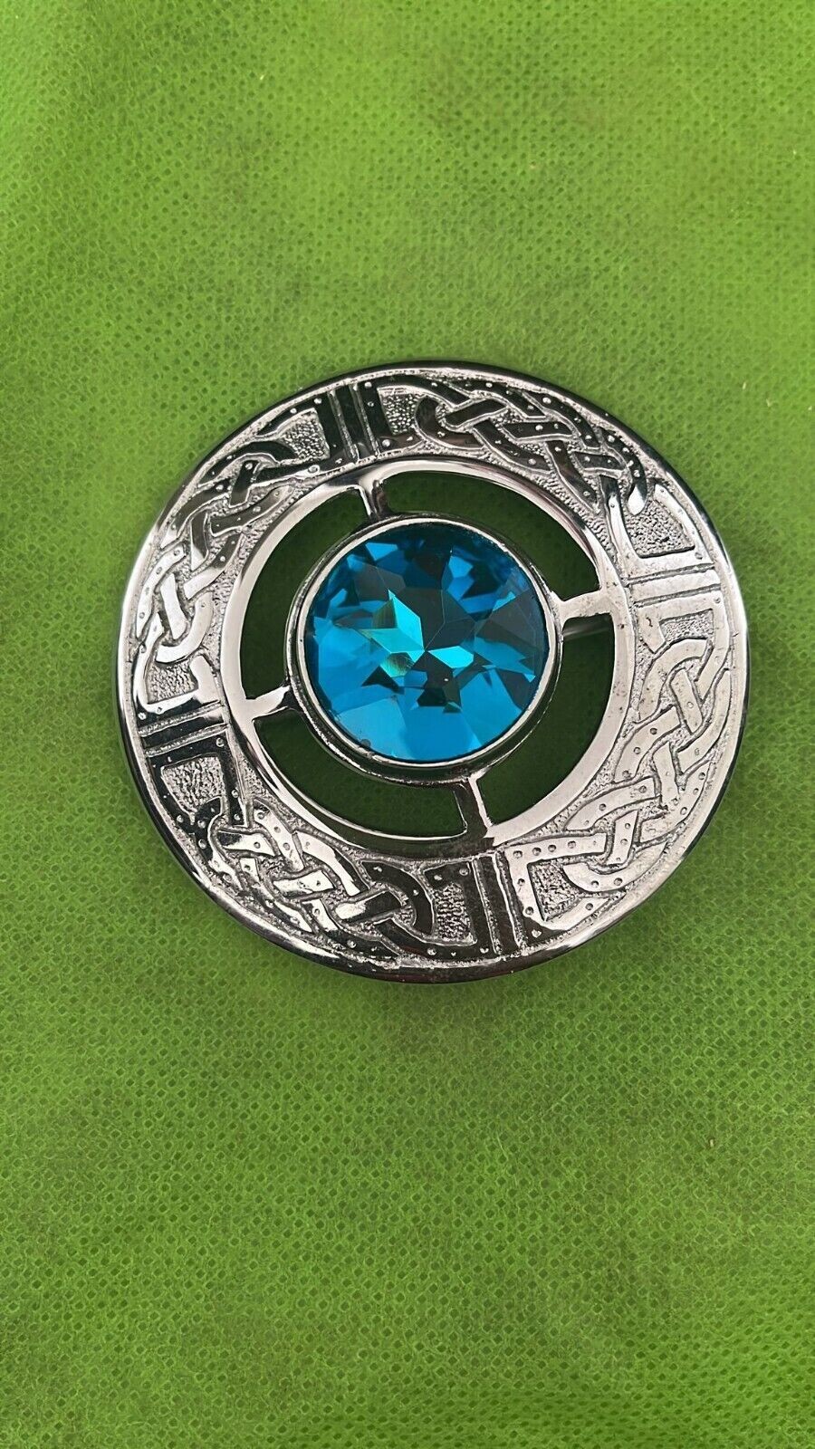 Scottish Fly Plaid Brooch Highland Celtic Kilt 5 Sky Blue Stone Silver 4″