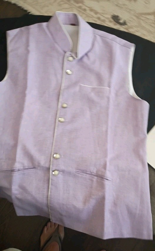 BRAND NEW MEN’S KHADDAR INDIAN PAKISTANI WAISTCOAT 44″ Purple Linen