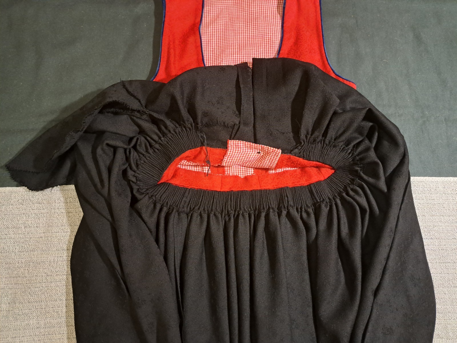 Vtg 1960s Bavarian Dirndl Dress & Blouse Set Wool Jacquard Red Black Oktoberfest