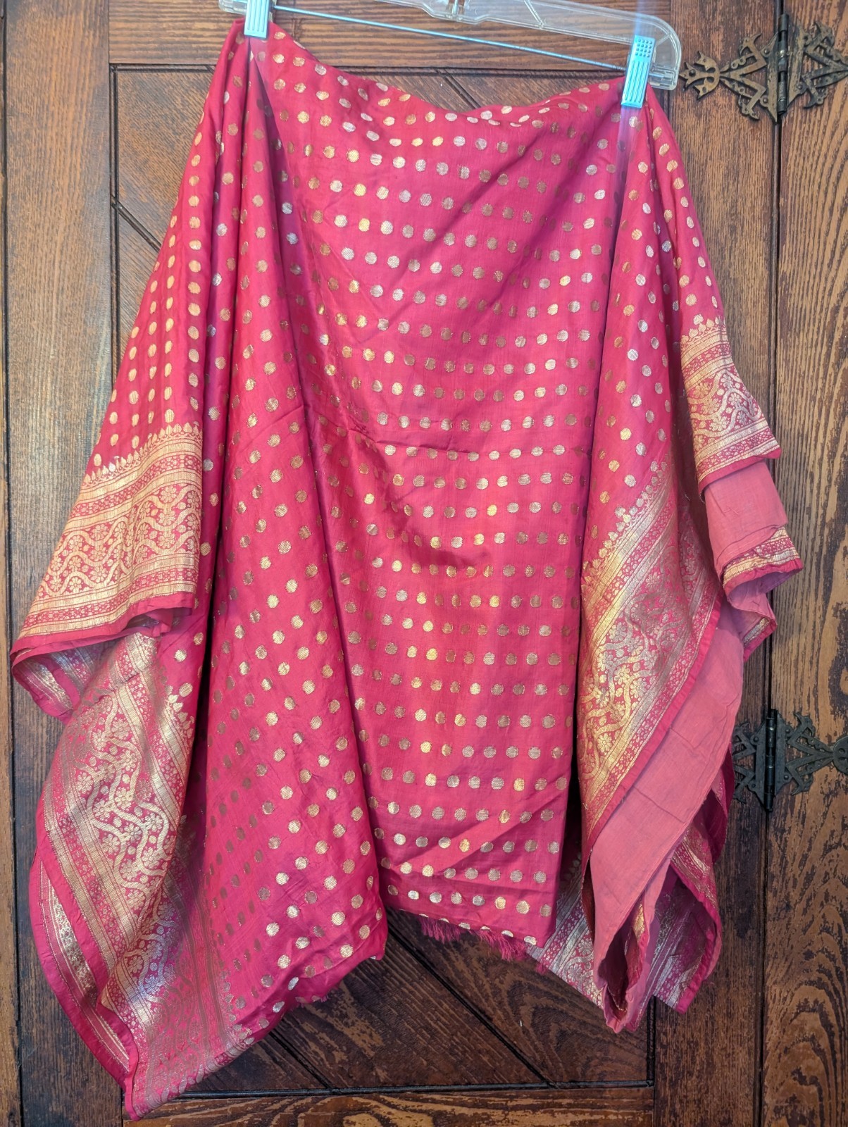 VTG Pink Banarasi Silk Sari with Gold Zari Buti & Floral Borders 44″ x 199″