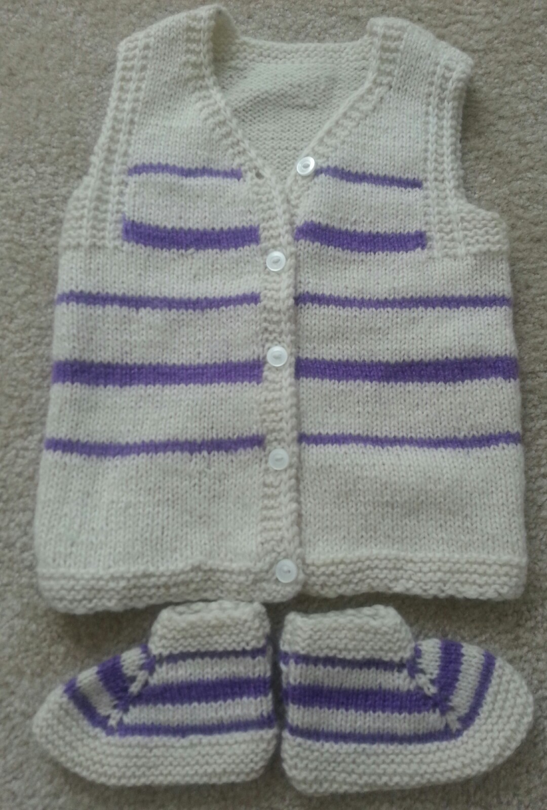 Knitted children’s clothes
