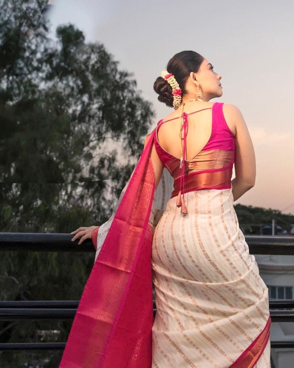 South Indian Bridal Silk Saree Designer Bollywood Style With Unstitched Blouse