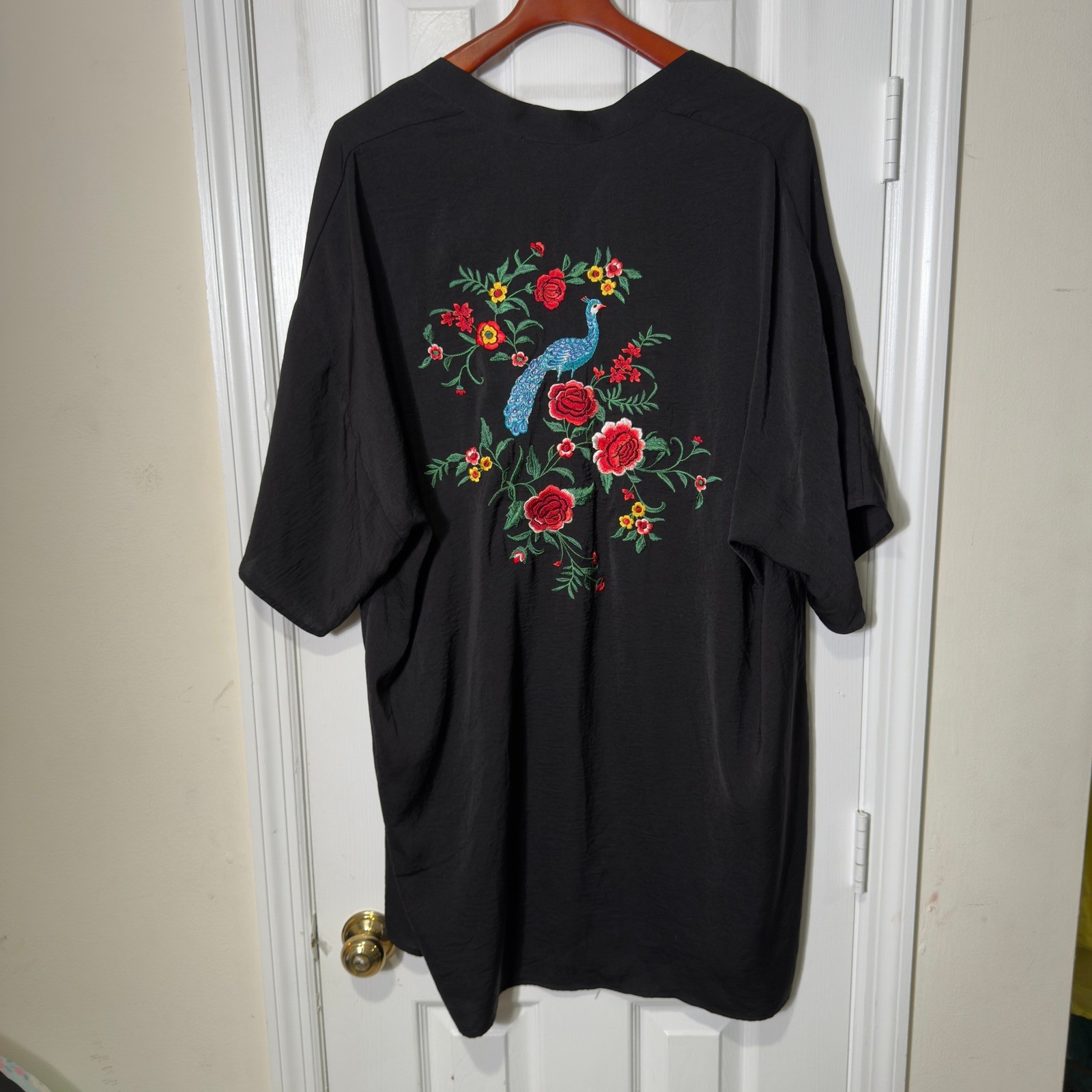 Forever 21 Embroidered Peacock Kimono Duster Black Floral Cover Up Size S