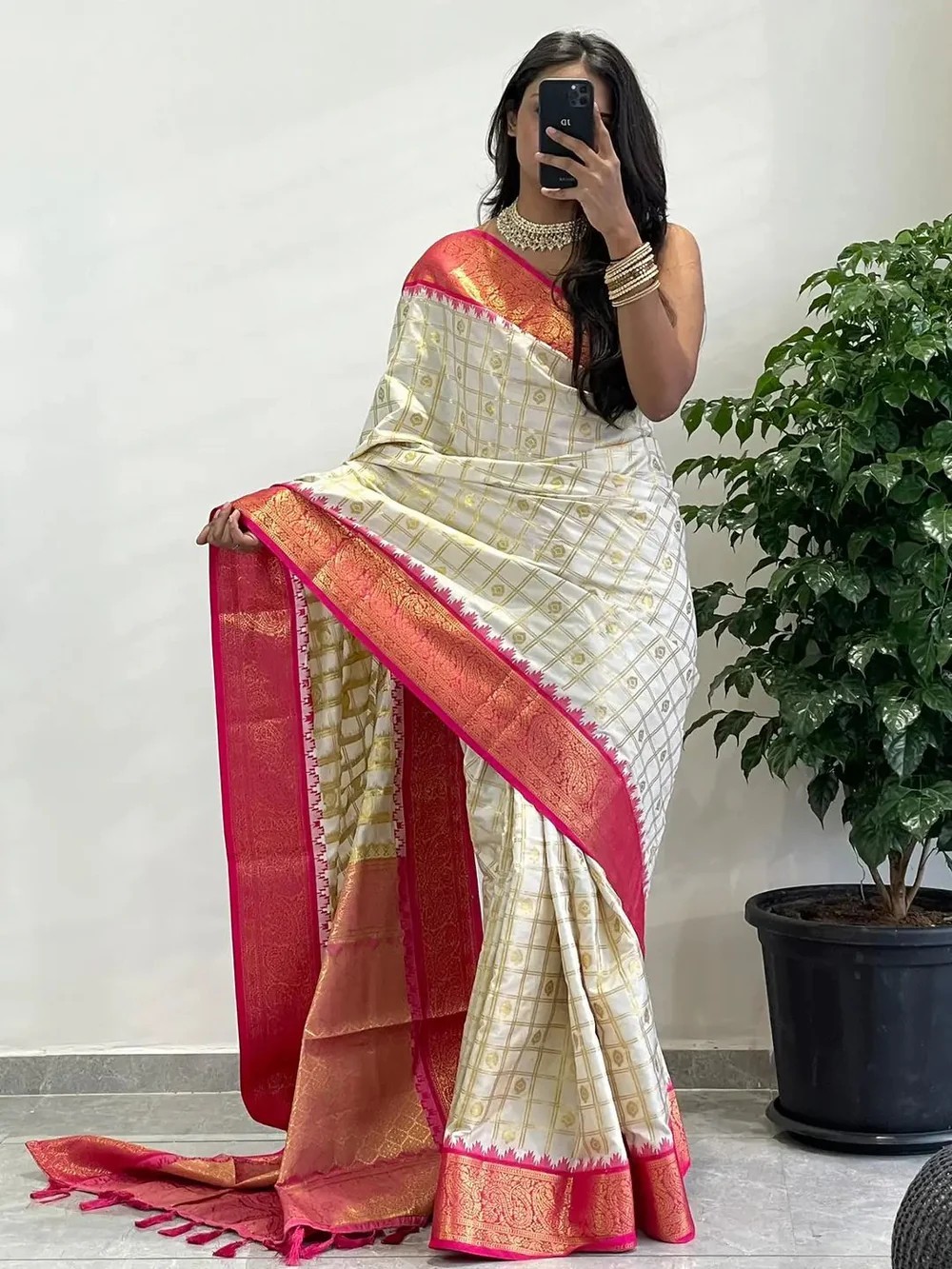 Women Saree Banarasi Silk Gadwal Pattu Pink Color Rich Zari Border With Blouse