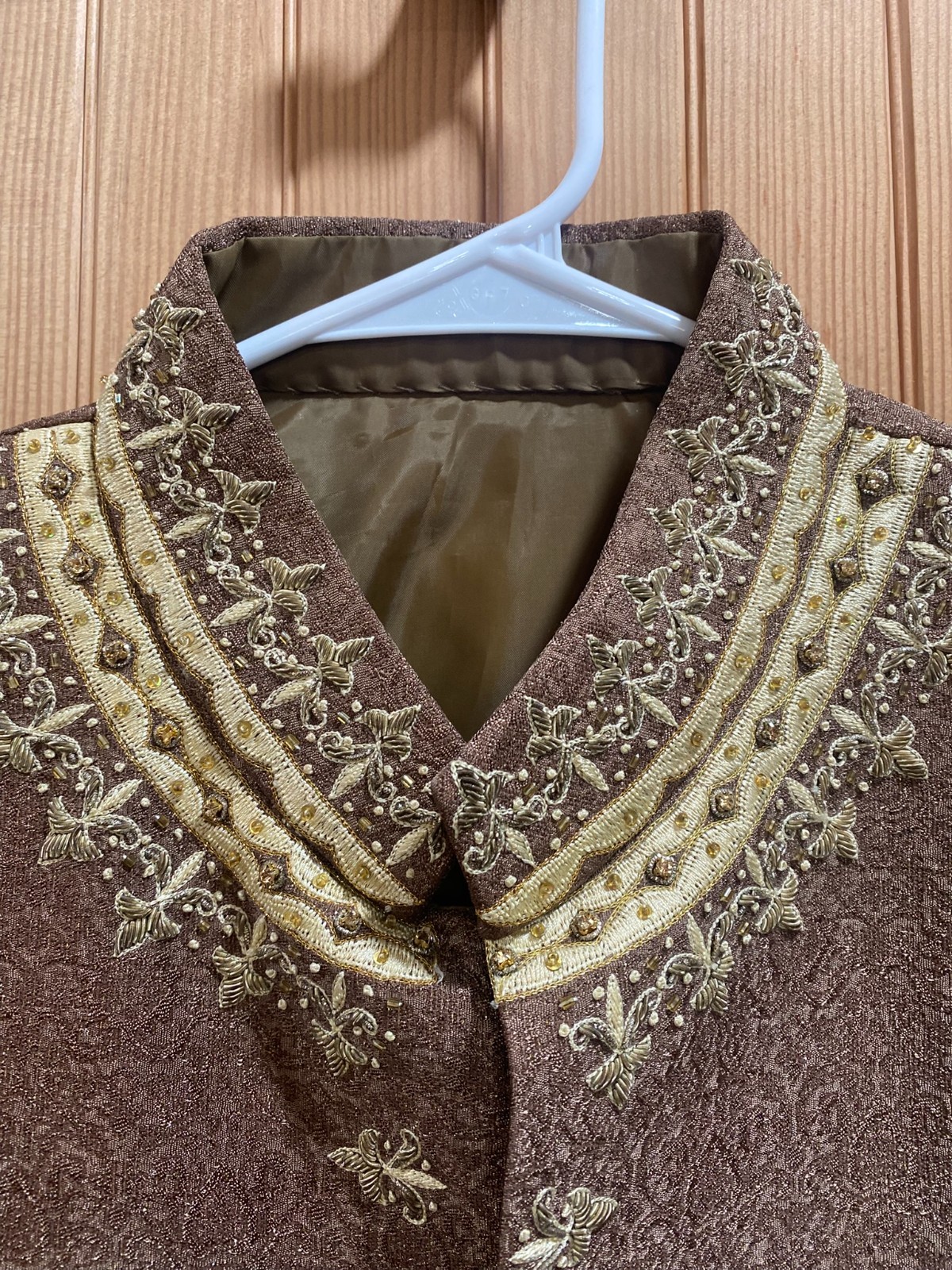 Sherwani Men’s Long Coat-like Formal Garment with Gold Embroidery