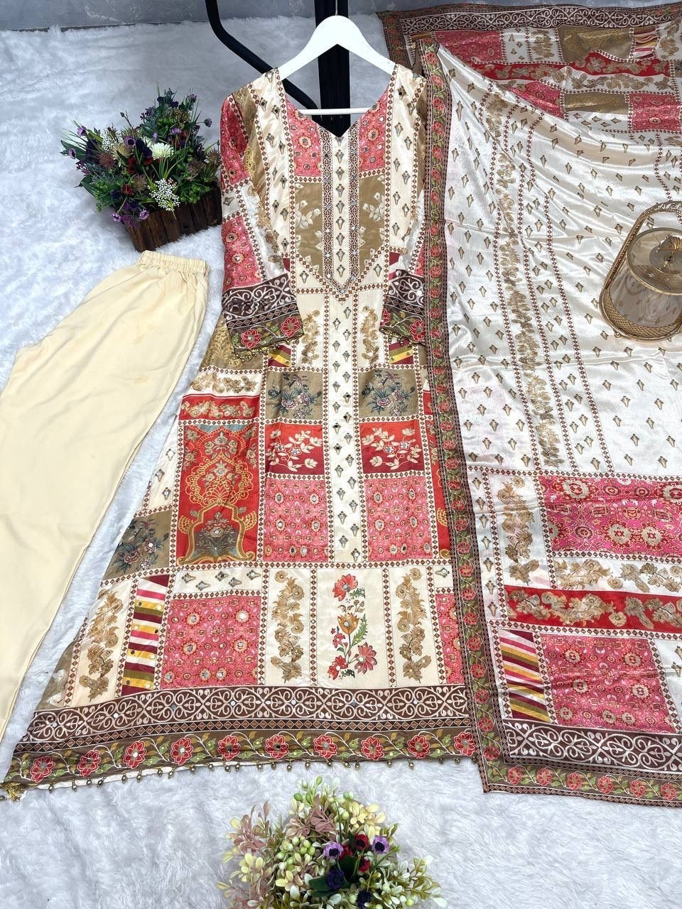 Indian Designer Beautiful Kurti Pant Set Bollywood Wear Salwar Kameez Suit Set